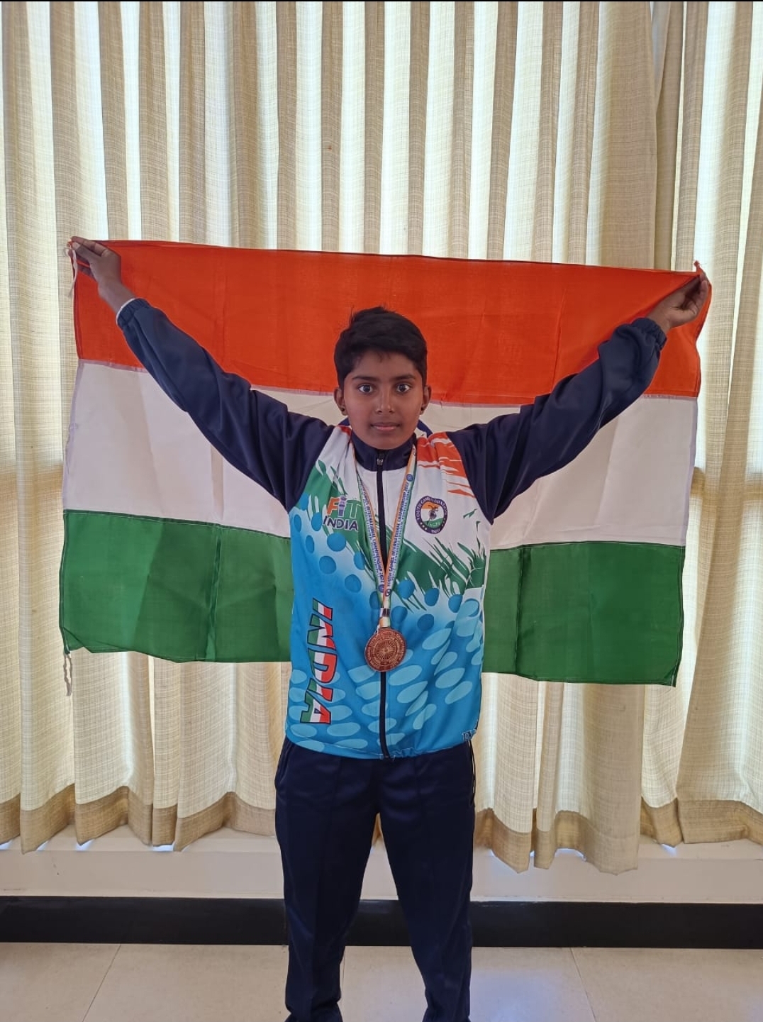 வீரமங்கை செல்வி.கோமதி சிலம்பாட்டம் சு...